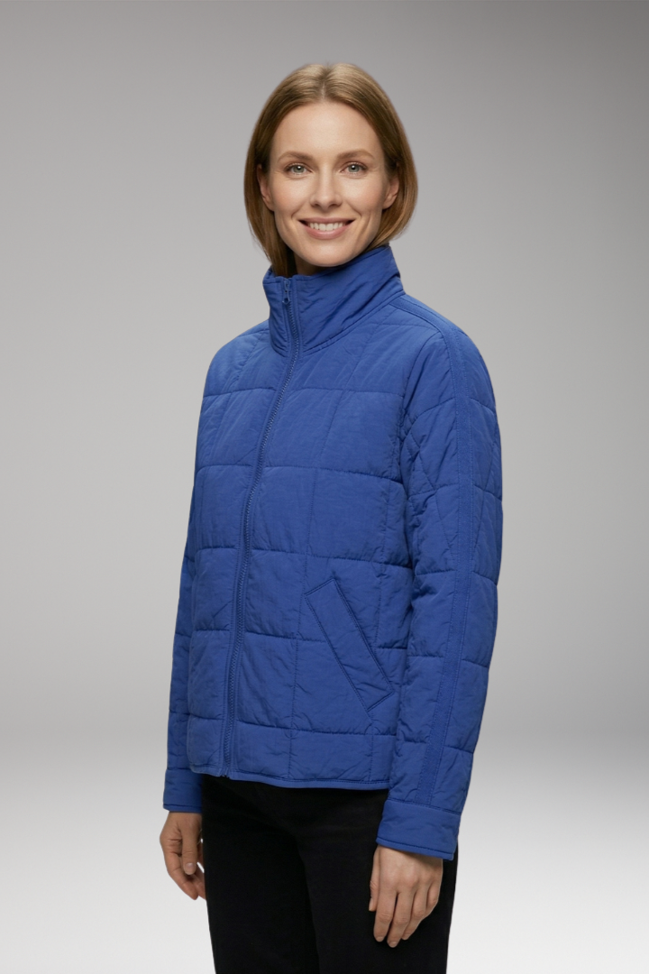 Women's Puffer Jacket with Zip Closure and Side Pockets