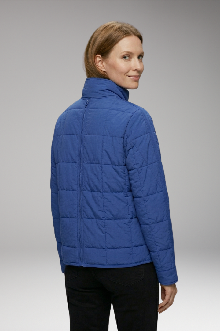Women's Puffer Jacket with Zip Closure and Side Pockets