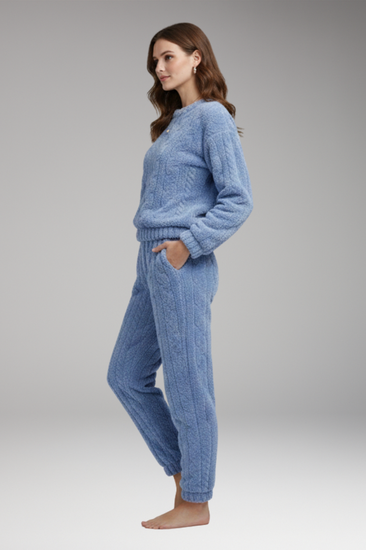 Women’s Pyjama Set with Round Neck and Waistband