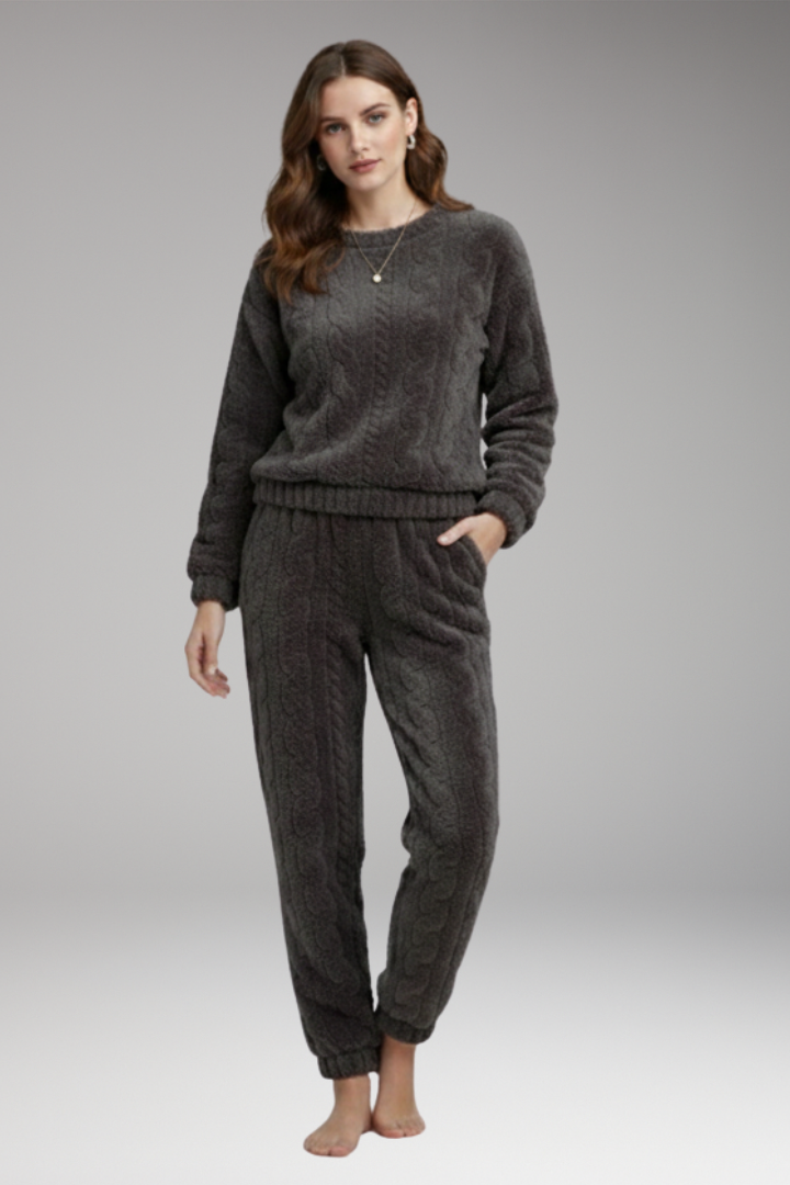 Women’s Pyjama Set with Round Neck and Waistband