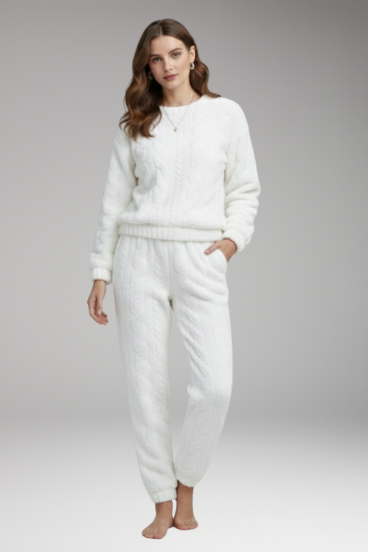 Women’s Pyjama Set with Round Neck and Waistband
