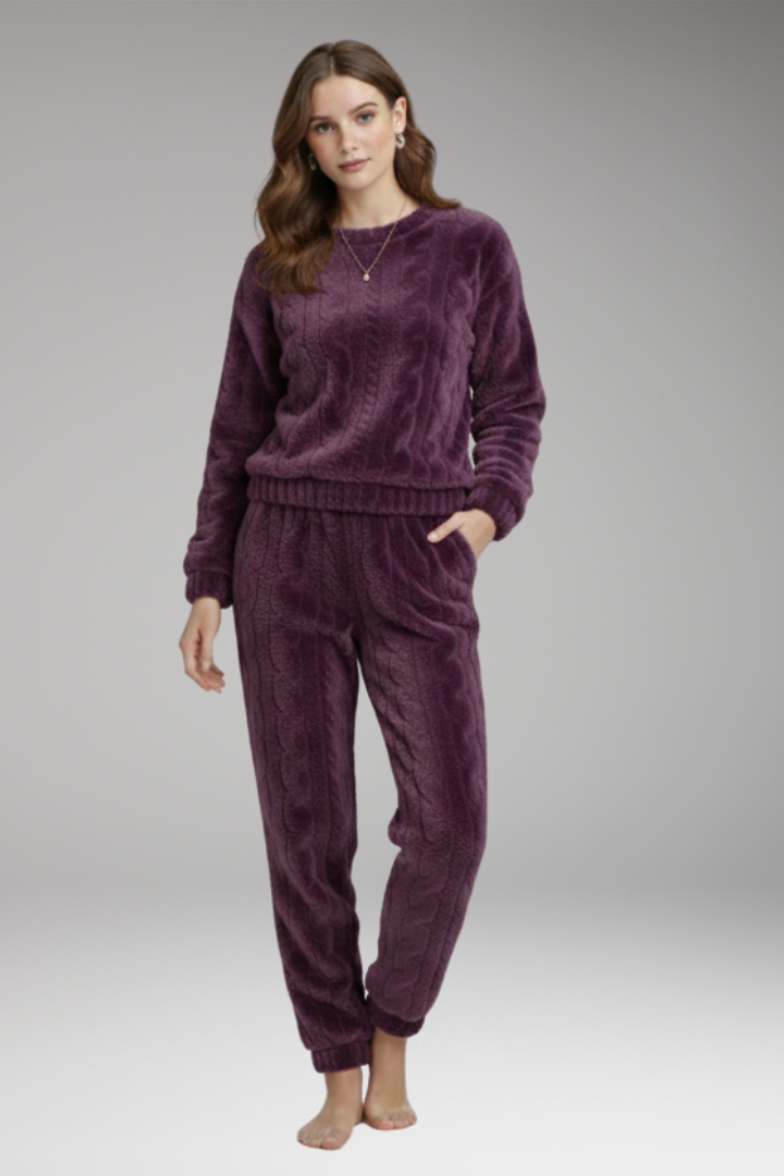Women’s Pyjama Set with Round Neck and Waistband