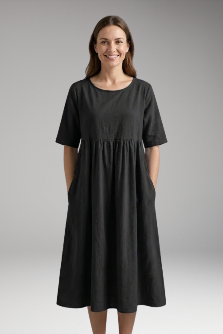 Women's Short'Sleeved Dress with Round Neck and Pockets