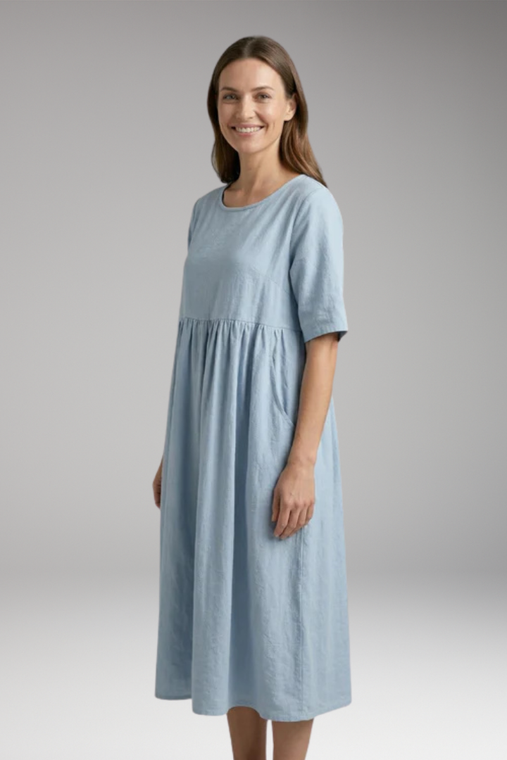 Women's Short'Sleeved Dress with Round Neck and Pockets