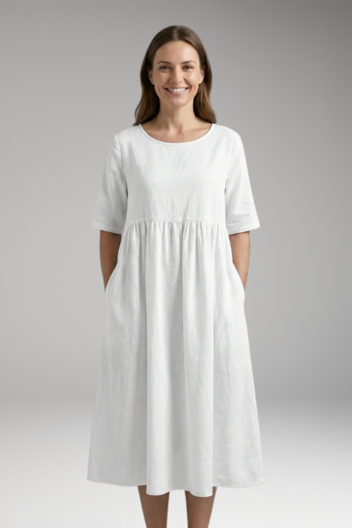 Women's Short'Sleeved Dress with Round Neck and Pockets