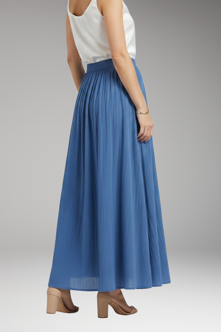 Women's Skirt with High Waist and Flowing Silhouette
