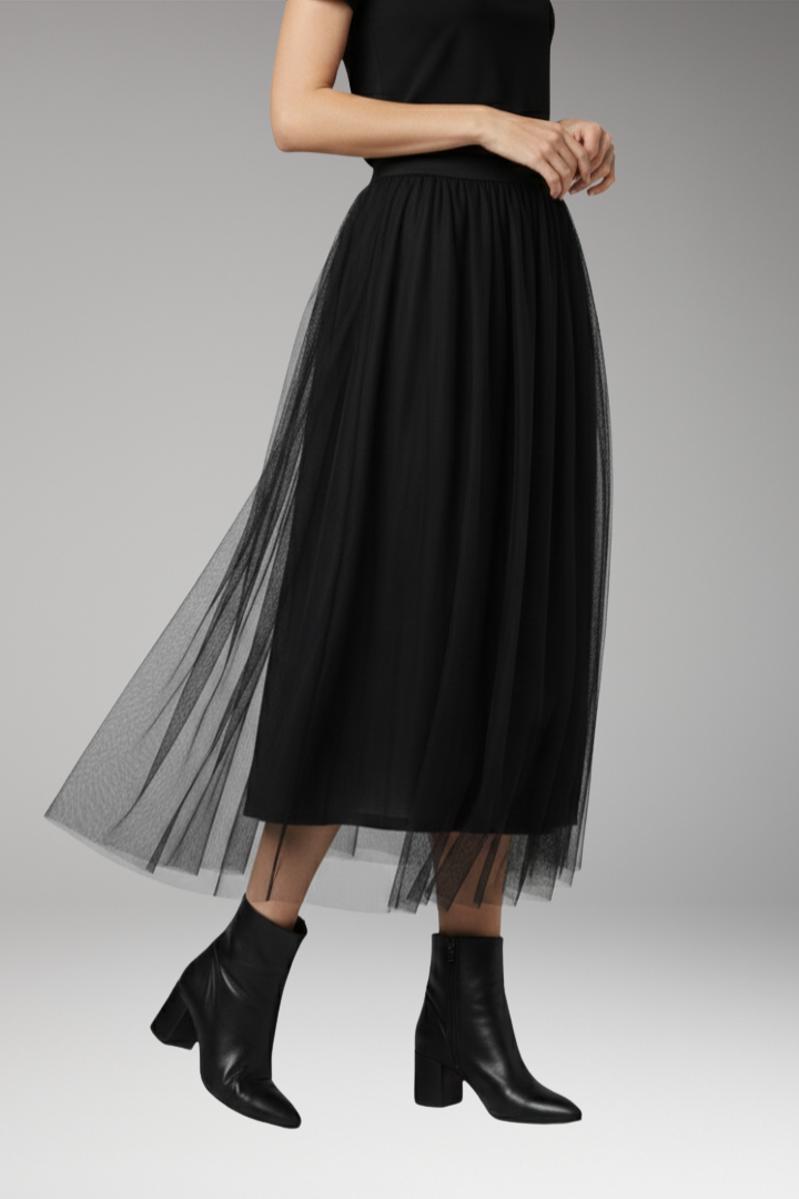 Women's Skirt with High Waist and Layered Tulle