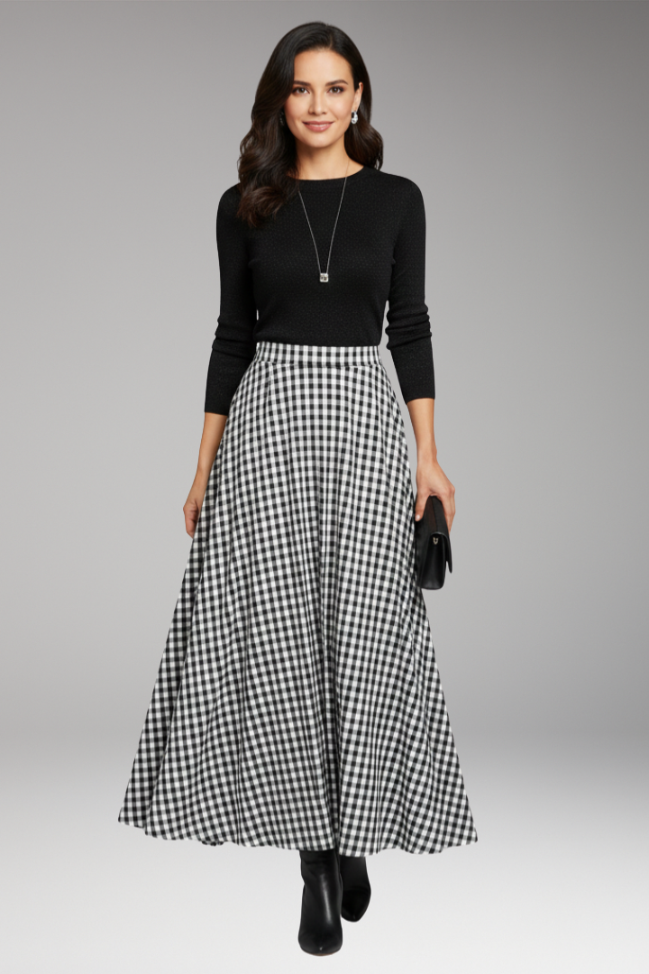 Women's Skirt with High Waist and Side Pockets