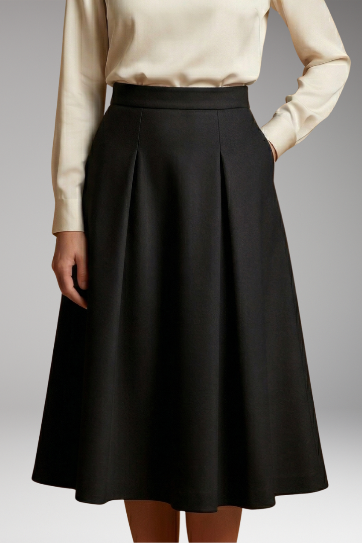Women's Skirt with High Waist and Side Pockets