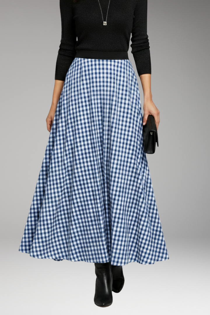 Women's Skirt with High Waist and Side Pockets