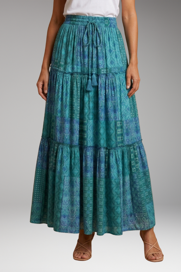 Women's Skirt with High Waist and Tiered Layers