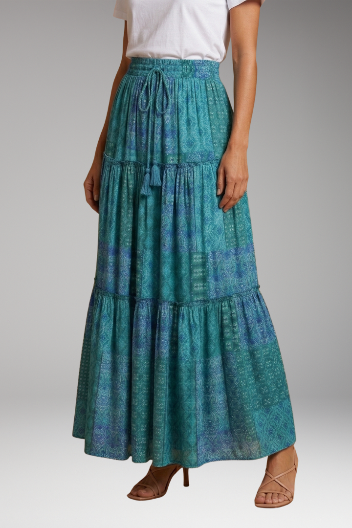 Women's Skirt with High Waist and Tiered Layers