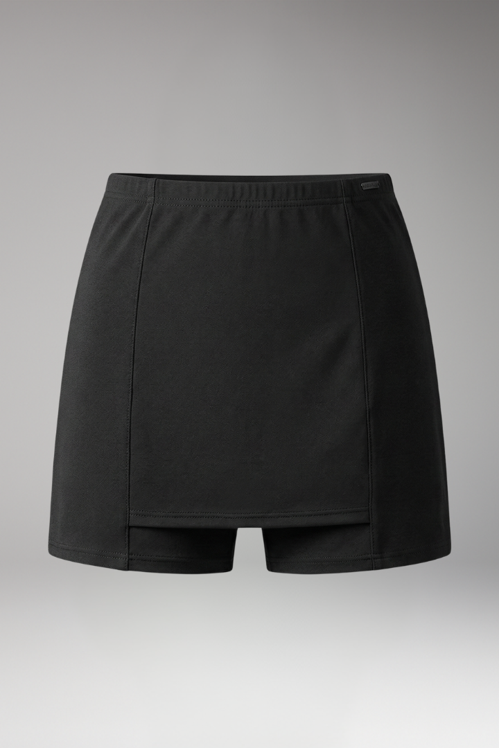 Women's Skirt with Integrated Shorts and Elastic Waistband