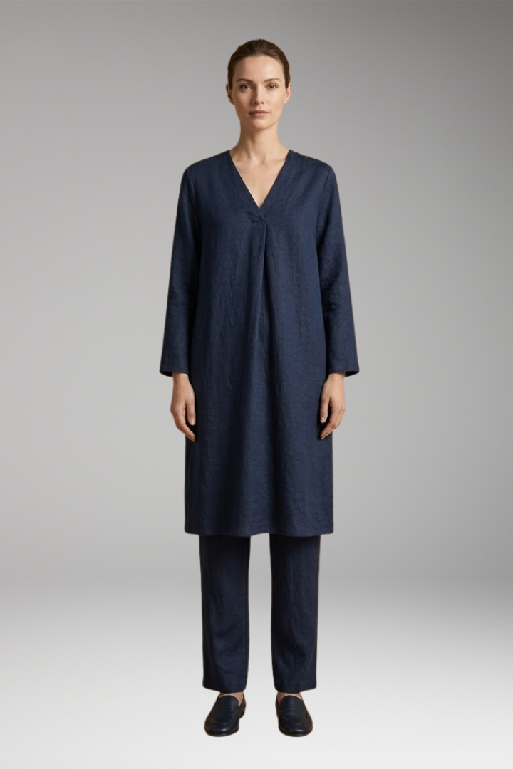 Women's Stylish Set with Breezy Top and Flattering Cut