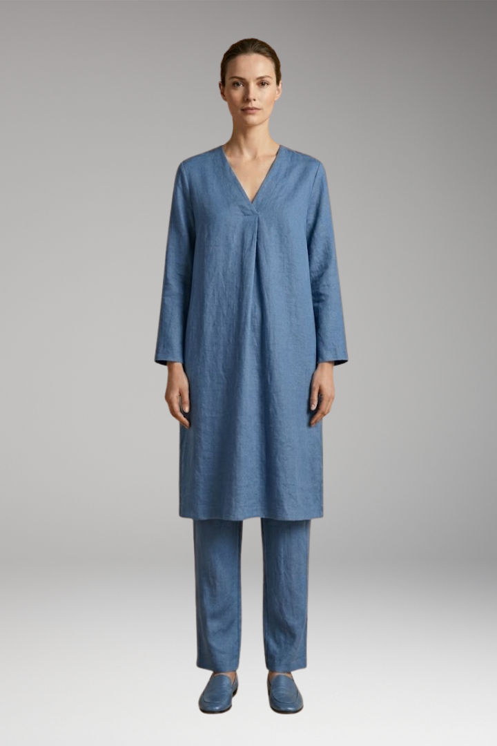 Women's Stylish Set with Breezy Top and Flattering Cut