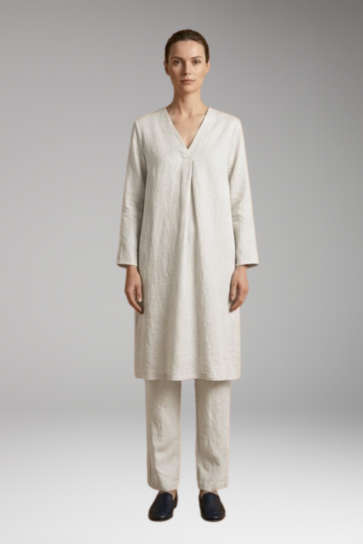 Women's Stylish Set with Breezy Top and Flattering Cut