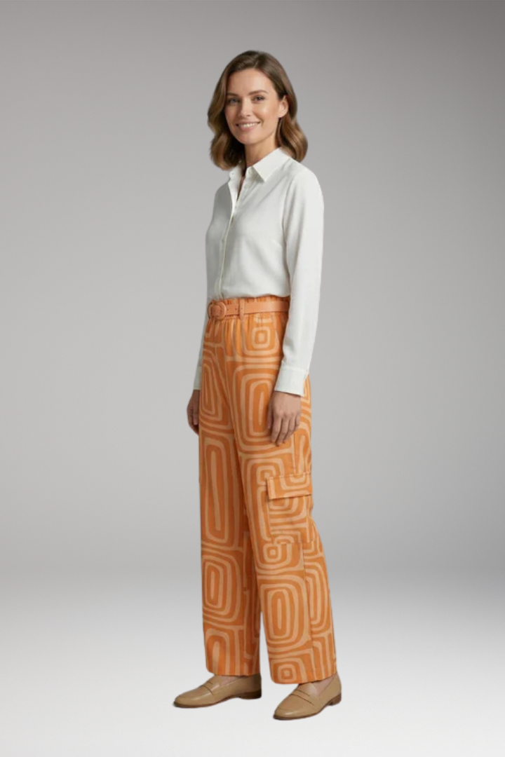 Women's Stylish Set with Button-Down Shirt and Printed Wide-Leg Pants
