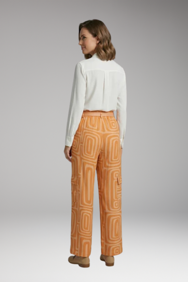 Women's Stylish Set with Button-Down Shirt and Printed Wide-Leg Pants