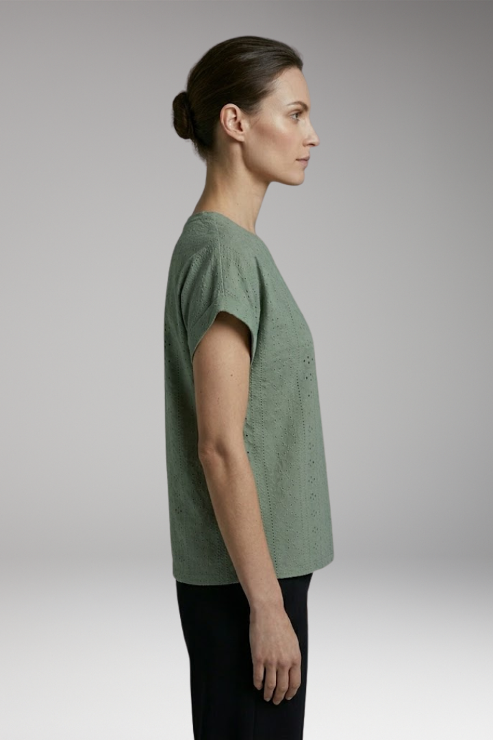 Women's Summer T-Shirt with Embroidered Texture and Loose Fit