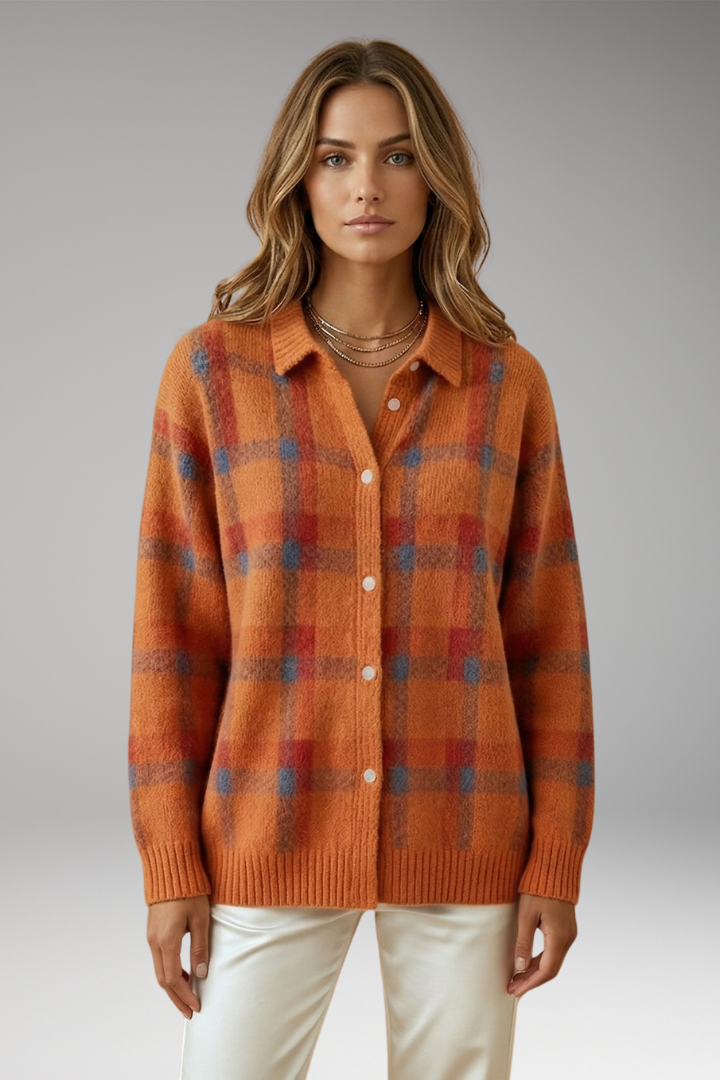 Women's Sweater with Retro Check Pattern and Flattering Fit
