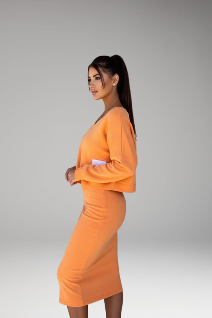 Women's Sweatshirt Dress Set with Fitted Midi Dress and Modern Sweatshirt