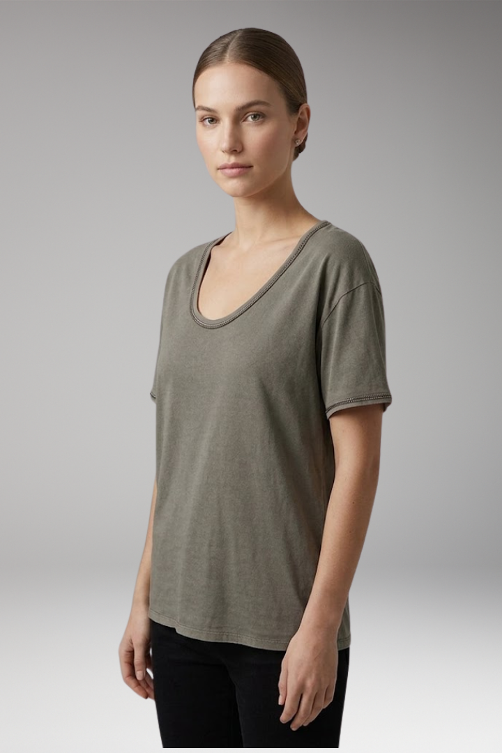 Women's T-Shirt with Round Neck and Short Sleeves