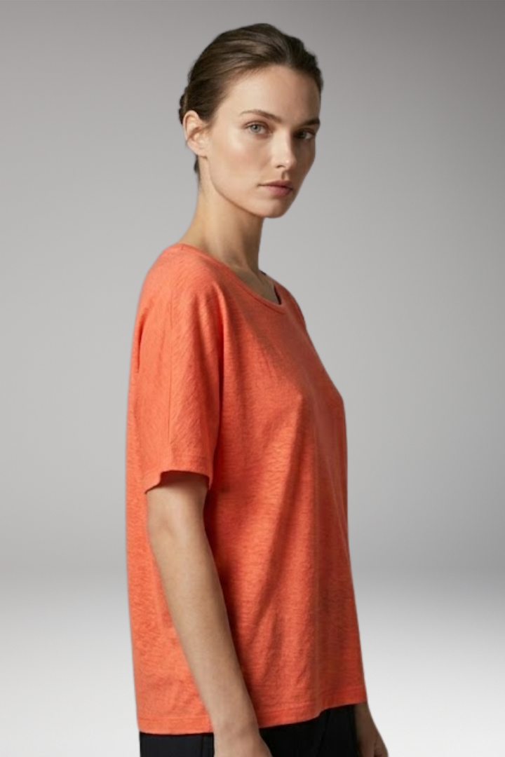 Women's T-shirt with Round Neck and Loose Fit