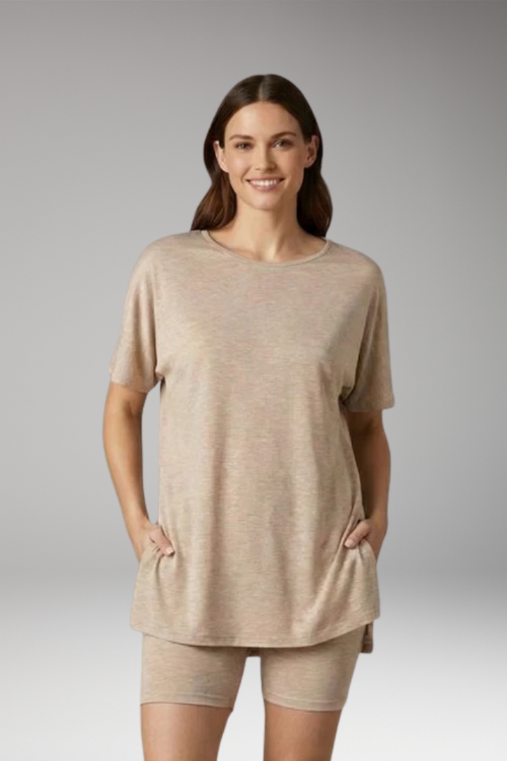 Women's T Shirt and Shorts Set with Round Neck Top