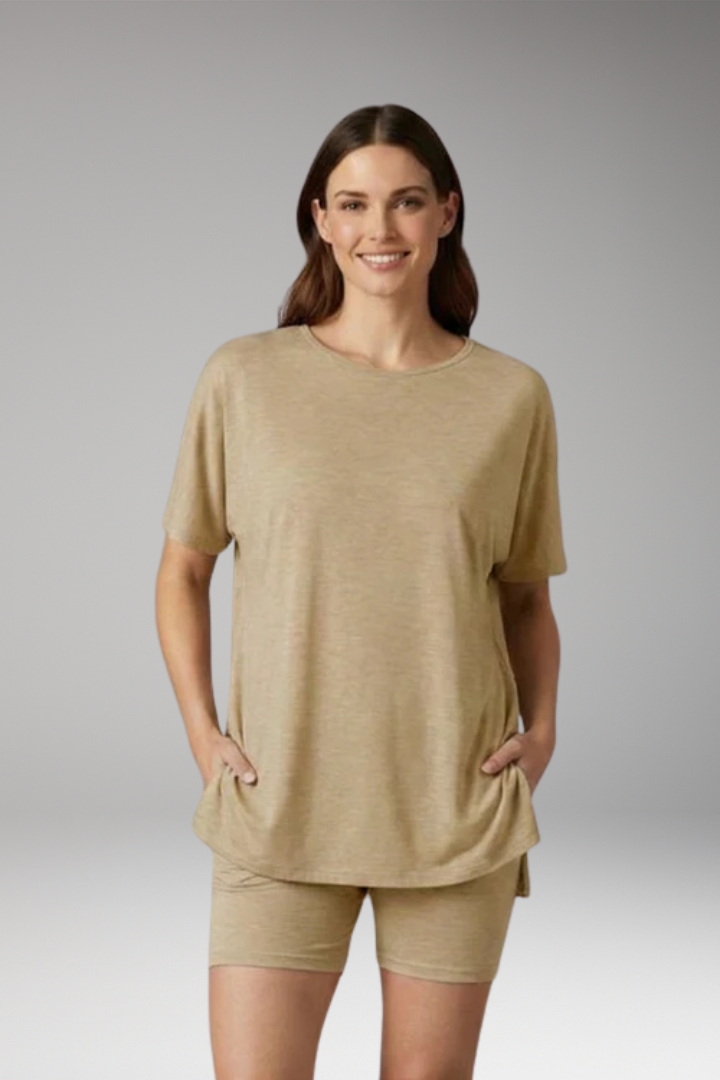 Women's T Shirt and Shorts Set with Round Neck Top