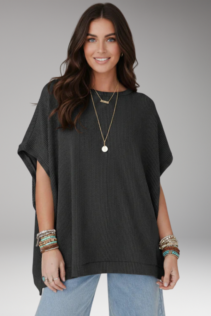 Women's Top with Round Neck and Short Sleeves