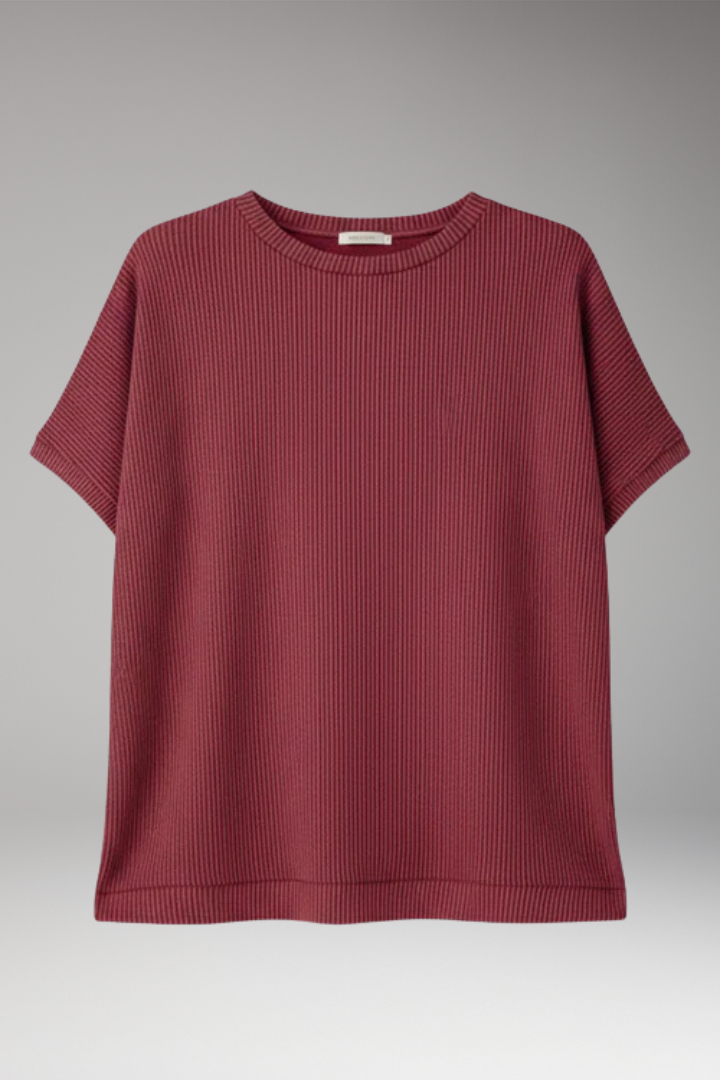 Women's Top with Round Neck and Short Sleeves