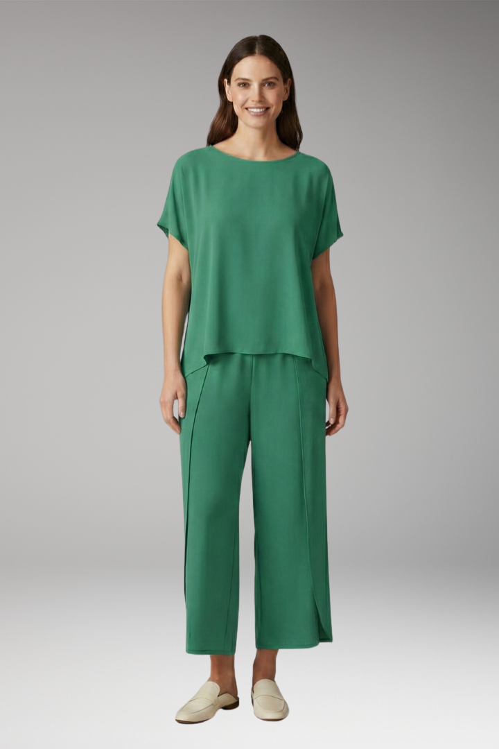Women's Two Piece Set with Round Neck Top and Pants