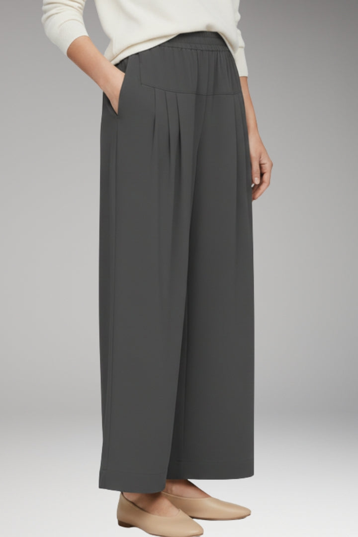 Women's Wide-Leg Trousers with Pleated Front and Side Pockets
