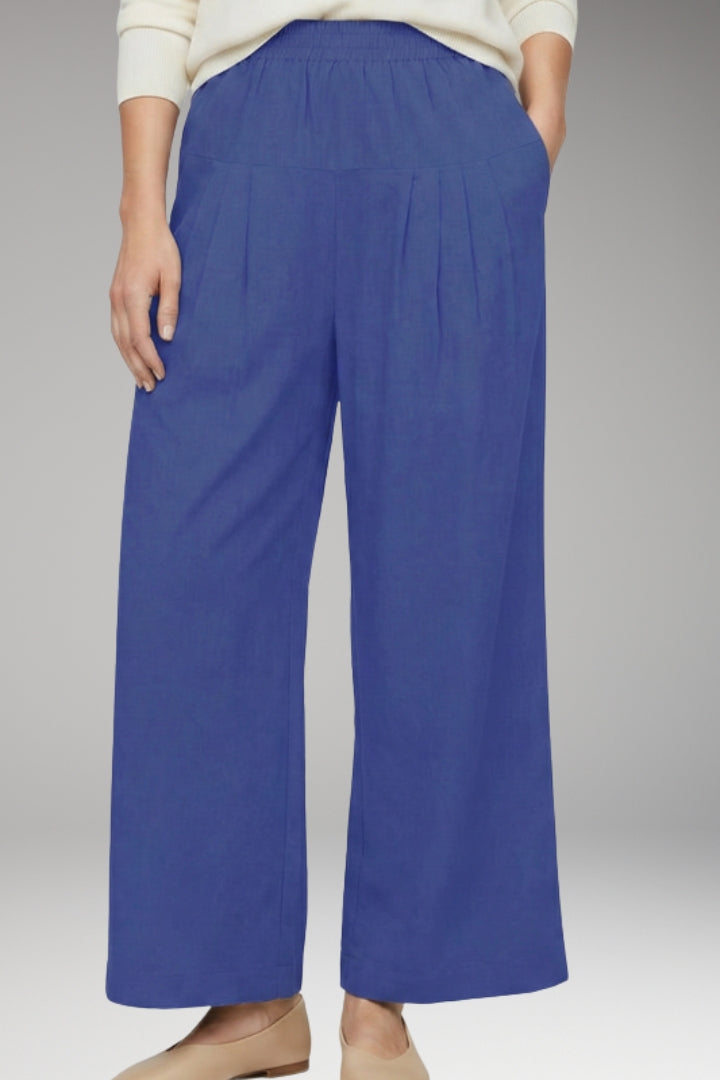 Women's Wide-Leg Trousers with Pleated Front and Side Pockets
