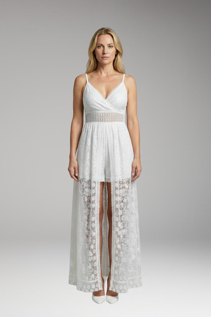Women's Lace Jumpsuit with Elegant Design and Tailored Fit