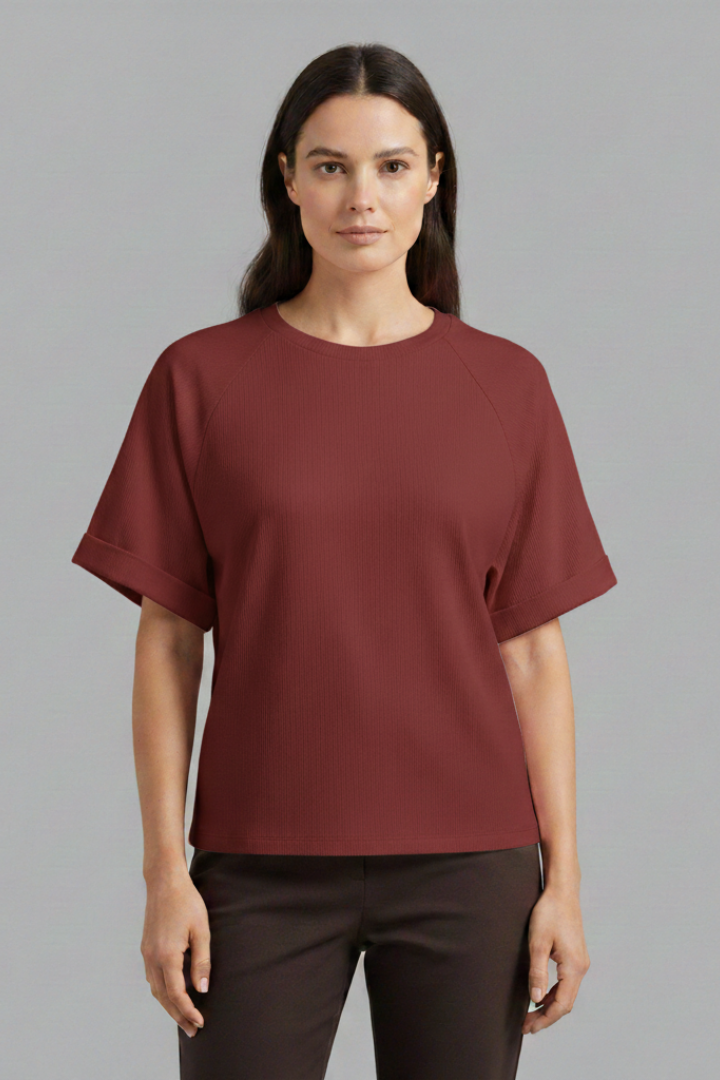 Women's Oversized T-Shirt with Round Neck and Wide Sleeves