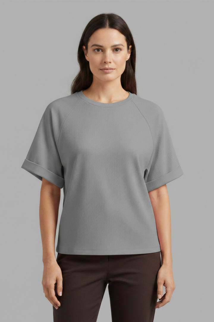 Women's Oversized T-Shirt with Round Neck and Wide Sleeves